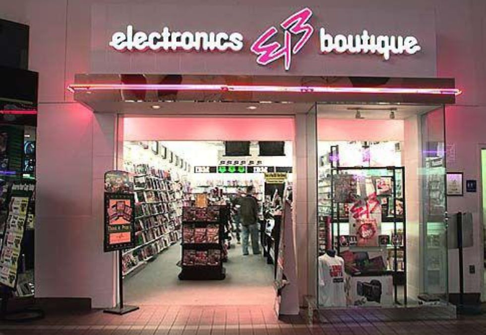30 Once-Popular Stores Every ’80s and ’90s Kid Will Recognize - Oldest.org