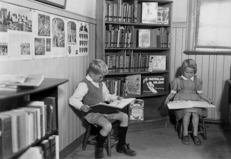 20 Fascinating Photos of What Classrooms Looked Like in the 1950s ...