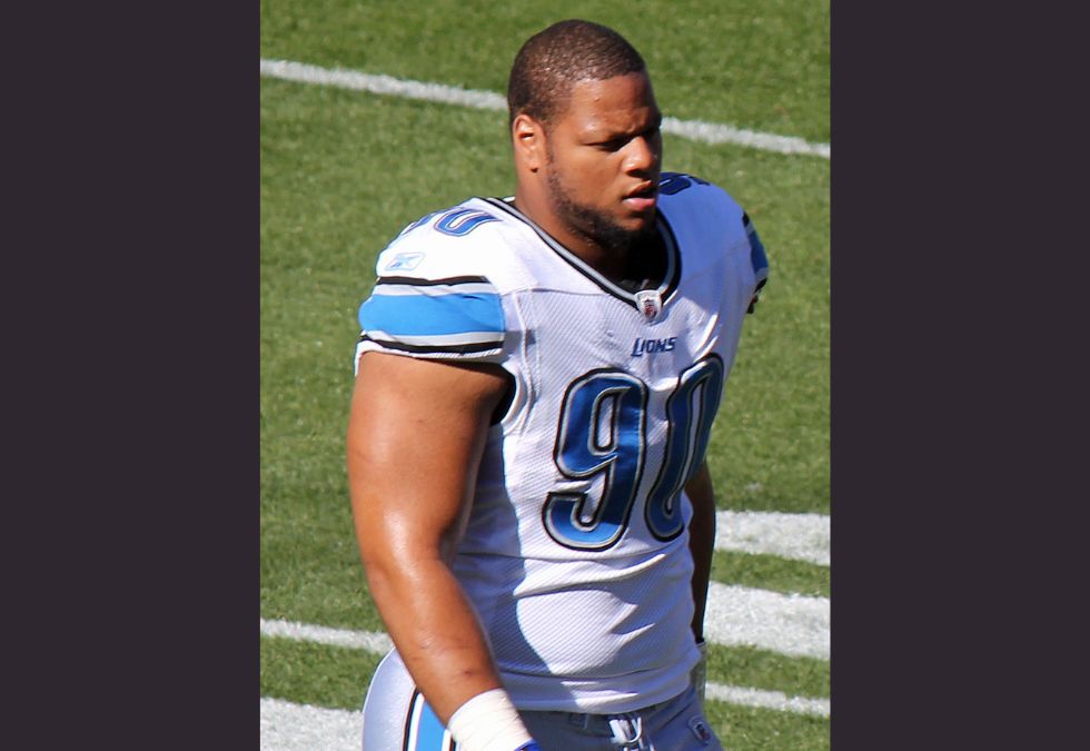 20 NFL Players Who Built a Reputation for Playing Dirty - Oldest.org