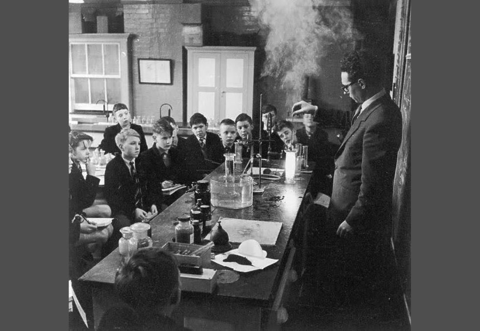 20 Fascinating Photos of What Classrooms Looked Like in the 1950s ...